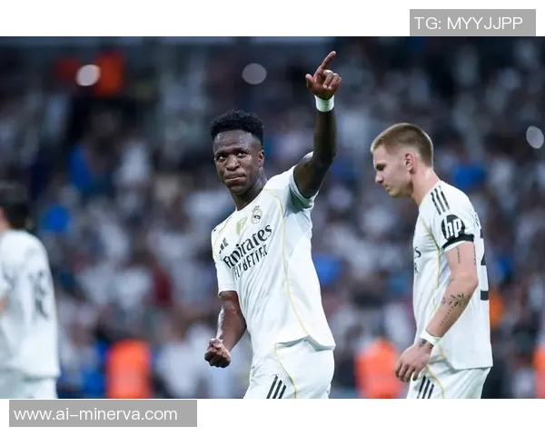 欧冠巅峰对决尤文图斯迎战巴塞罗那激情海报展现足球魅力