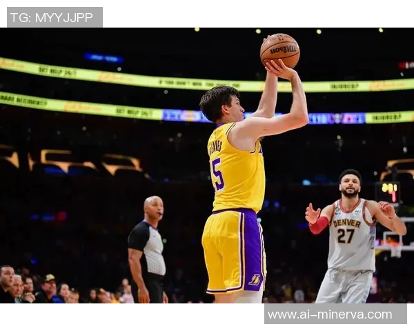 杰伦罗斯：从篮球场到媒体界的传奇之路与影响力探讨