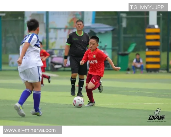 琉球队与金泽塞维根的激烈对决展现足球魅力与团队精神